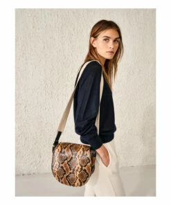 Delen Merino Wool Jumper - Women’s Collection - Navy blue Bellerose Fashion Adult 10 Delen Merino Wool Jumper - Women’s Collection - Navy blue Bellerose Fashion Adult -Bellerose Elegant Shop delen merino wool jumper women rsquo s collection navy blue bellerose fashion adult 4